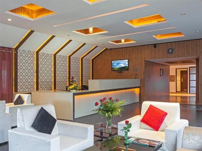 Sterling Kufri Hotel Bagian luar foto