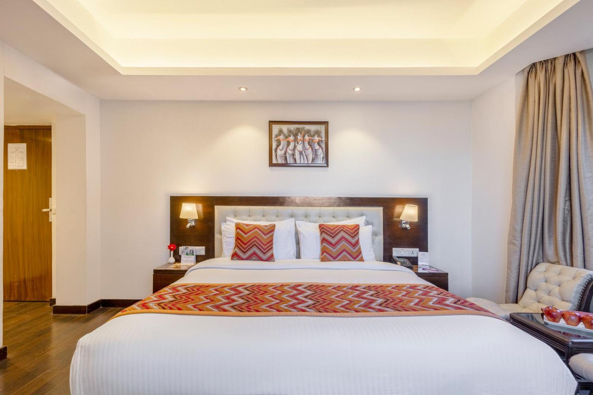 Sterling Kufri Hotel Bagian luar foto