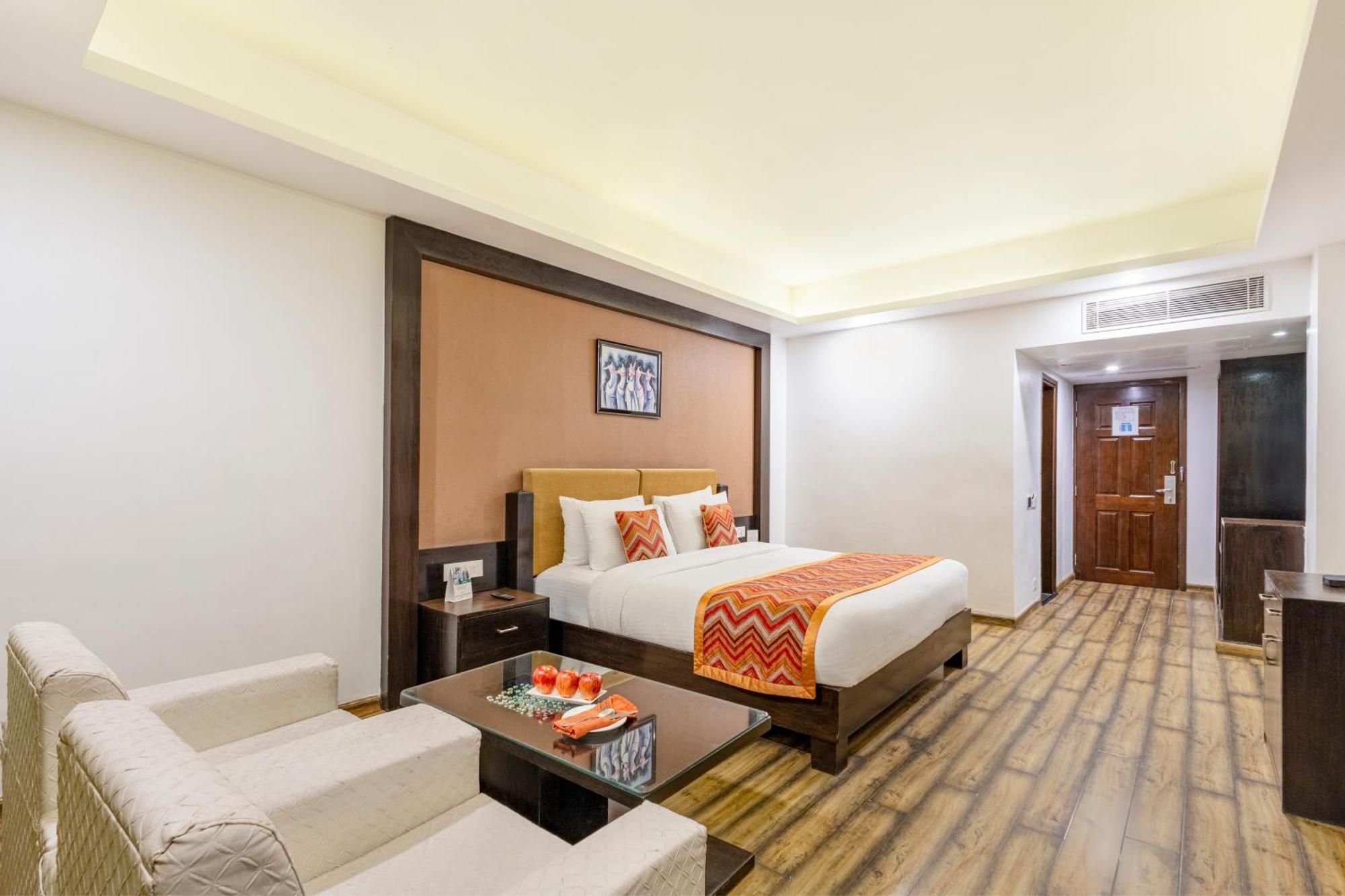 Sterling Kufri Hotel Bagian luar foto