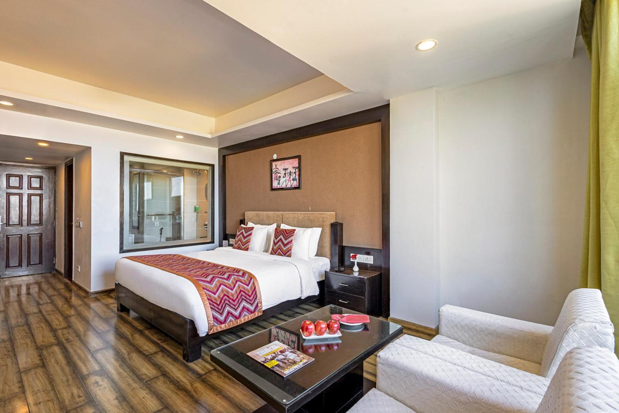 Sterling Kufri Hotel Bagian luar foto