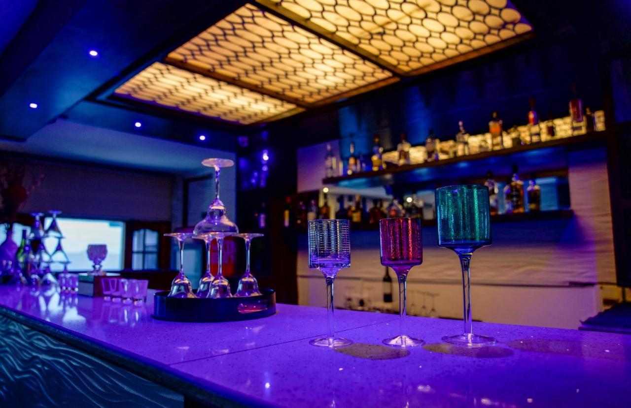 Sterling Kufri Hotel Bagian luar foto