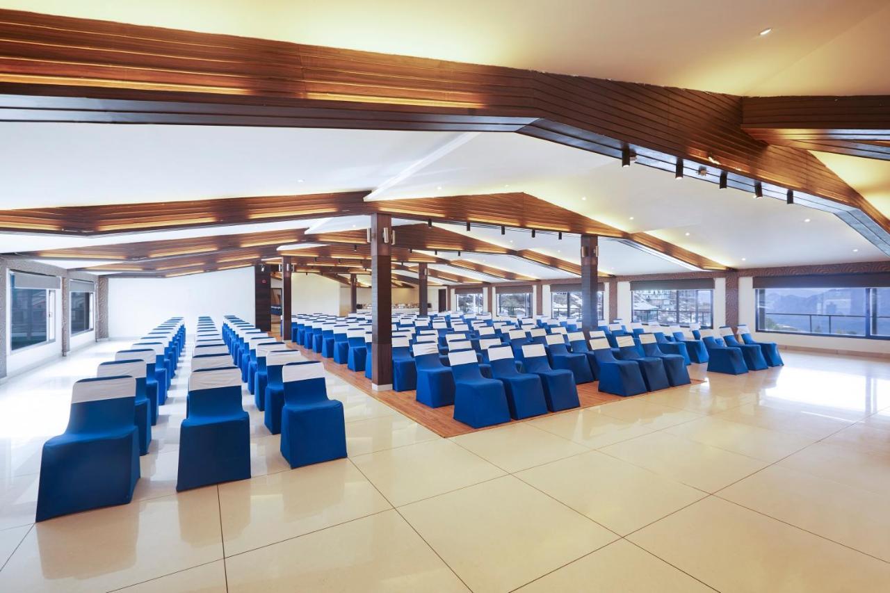 Sterling Kufri Hotel Bagian luar foto