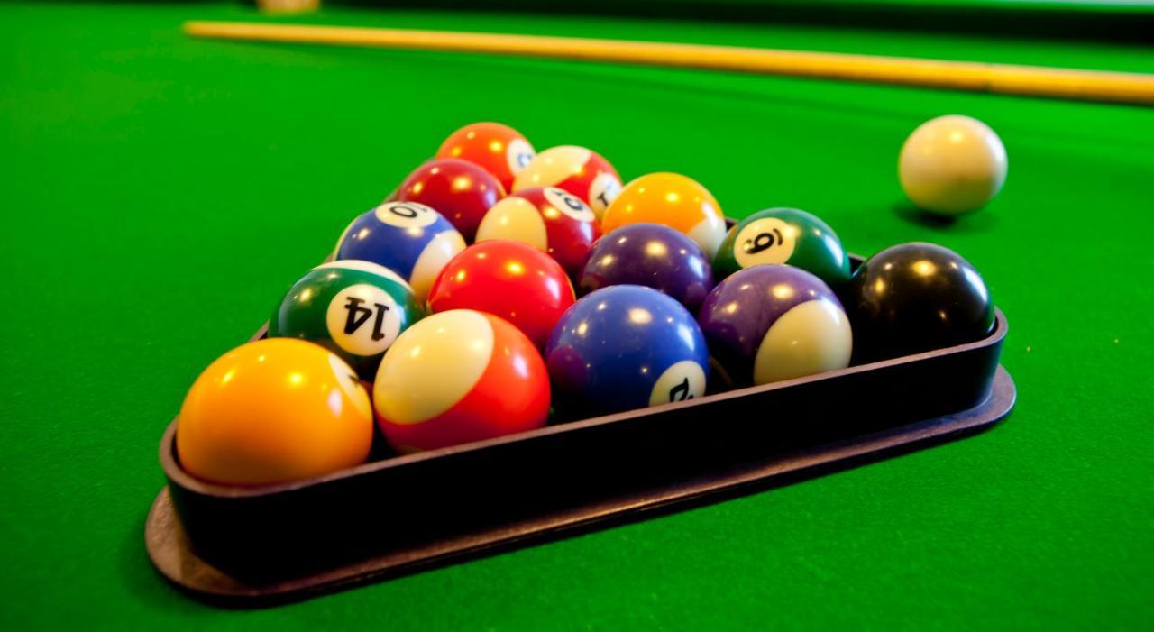 Sterling Kufri Hotel Bagian luar foto