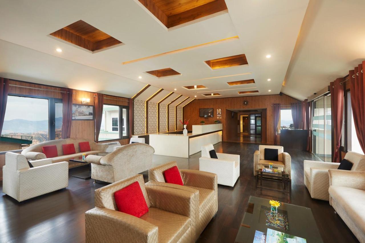 Sterling Kufri Hotel Bagian luar foto